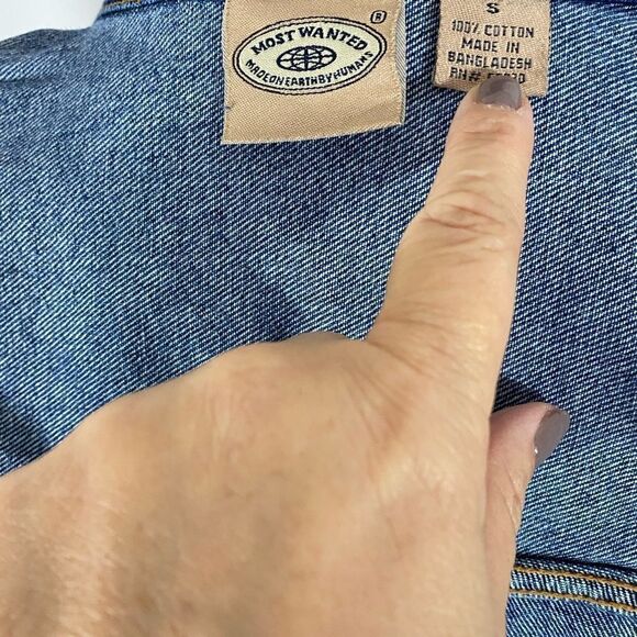 Vintage Denim TruckerJacket  - Picture 4 of 4